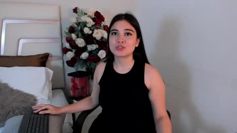 Snapshot of camilasofiia chatting on 3, 3, 2025 Camila online show from 3, 3, 2025