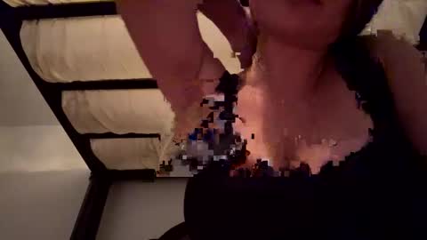 Snapshot of camilax25 chatting on 17, 10, 2025 camilax25 online show from 17, 10, 2025