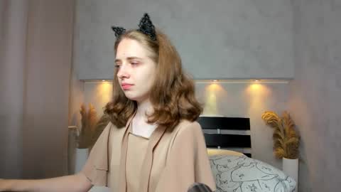 Camilla online show from 14, 9, 2025