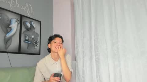 Camillo Virgil online show from 12, 11, 2025