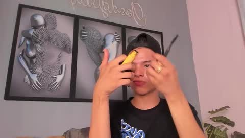 Camillo Virgil online show from 19, 11, 2025