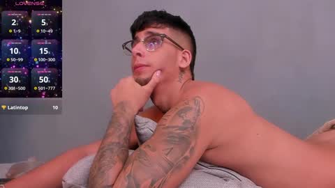 Snapshot of camilo_ospina_ chatting on 10, 12, 2024 INDEPENDENT MODEL online show from 10, 12, 2024