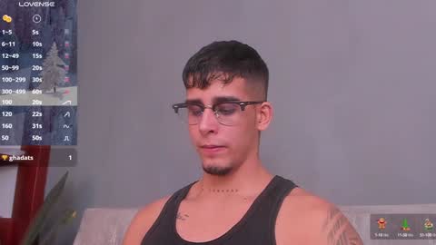 Snapshot of camilo_ospina_ chatting on 11, 12, 2024 INDEPENDENT MODEL online show from 11, 12, 2024