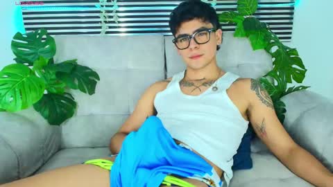 Snapshot of camilo_xcam chatting on 29, 4, 2026 CAMILO online show from 29, 4, 2026