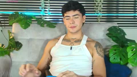 Snapshot of camilo_xcam chatting on 18, 5, 2026 CAMILO online show from 18, 5, 2026