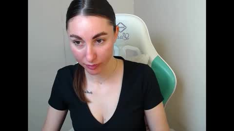 cammila horn online show from 25, 4, 2026