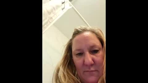 campbellcourtney385 online show from 15, 1, 2026