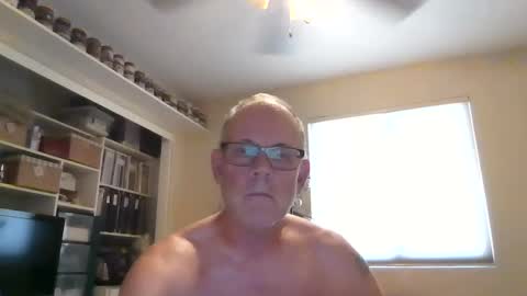 Snapshot of camperjay chatting on 16, 9, 2025 james online show from 16, 9, 2025