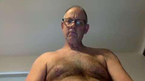 Snapshot of camperjay chatting on 12, 10, 2025 james online show from 12, 10, 2025