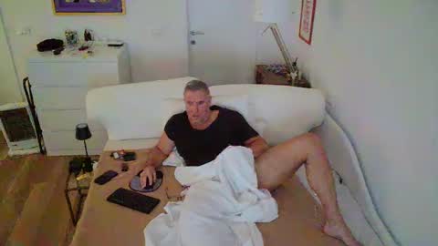 Snapshot of camunication chatting on 10, 2, 2025 camunication online show from 10, 2, 2025