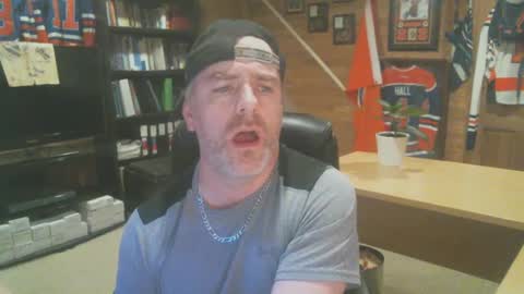 Snapshot of canadianboi6969 chatting on 28, 12, 2024 CanadianBacon6969 online show from 28, 12, 2024