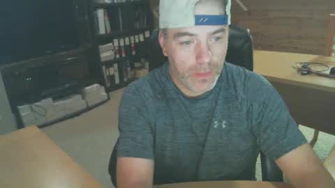 Snapshot of canadianboi6969 chatting on 14, 9, 2025 CanadianBacon6969 online show from 14, 9, 2025