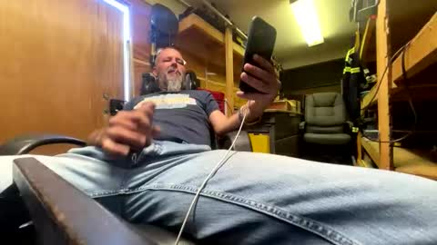 Snapshot of canadianchris1007 chatting on 25, 4, 2026 Chris online show from 25, 4, 2026