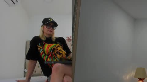 Candie  online show from 12, 3, 2026