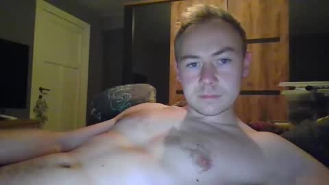 candy_boy_xoxo online show from 21, 10, 2025