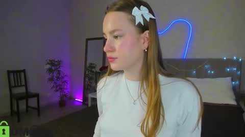 Candy online show from 20, 12, 2025