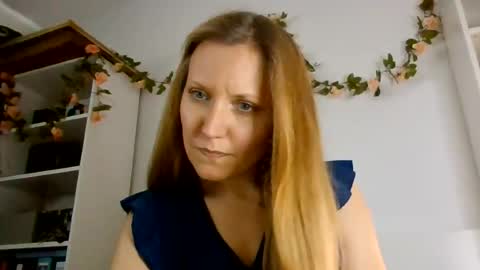 Snapshot of candy_cougar82 chatting on 22, 6, 2026 Candy Cougar online show from 22, 6, 2026