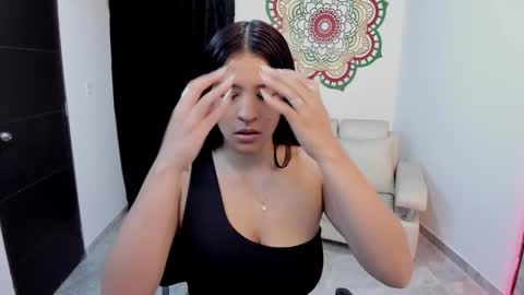 candy_fox_19 online show from 24, 11, 2025