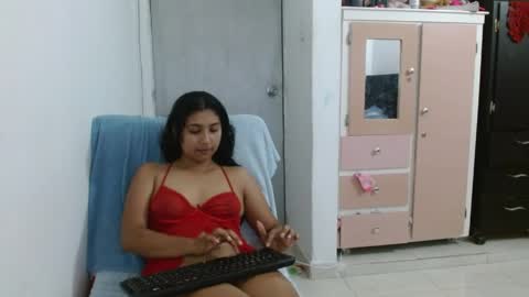 candy_h_o_t online show from 13, 5, 2026