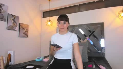 Candy hot online show from 12, 1, 2026