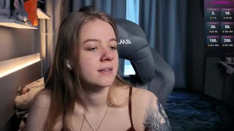 Snapshot of candy_meggie chatting on 14, 2, 2025 Megan online show from 14, 2, 2025