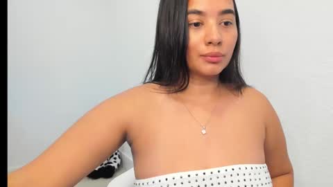 Snapshot of candy_paradise55 chatting on 25, 2, 2025 Camila online show from 25, 2, 2025