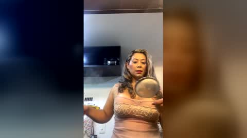 Snapshot of candy_queen81 chatting on 28, 4, 2026 candy_queen81 online show from 28, 4, 2026