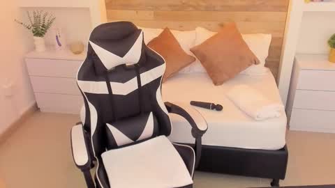 CANDY online show from 17, 11, 2025