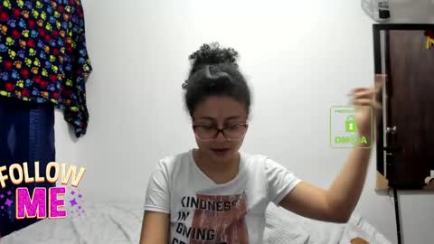 candy_val online show from 4, 6, 2026