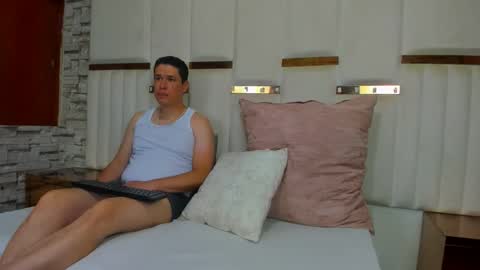 candyandsteven online show from 19, 10, 2025