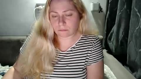 Laura online show from 30, 1, 2025
