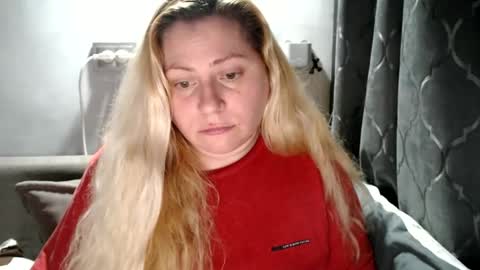Laura online show from 26, 2, 2025