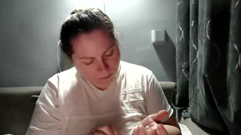 Laura online show from 4, 12, 2025