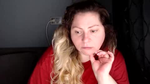 Snapshot of candycream74 chatting on 20, 4, 2026 Laura online show from 20, 4, 2026