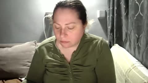 Snapshot of candycream74 chatting on 28, 4, 2026 Laura online show from 28, 4, 2026