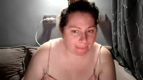 Laura online show from 5, 7, 2026