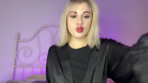 You can call me HH online show from 11, 11, 2025