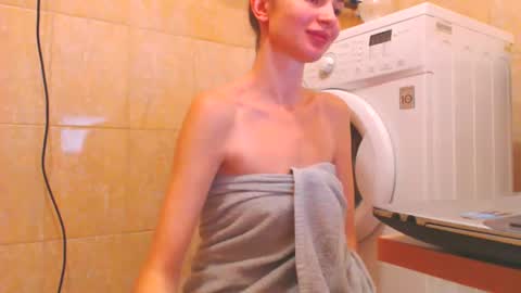 CANDYJESx online show from 5, 12, 2024