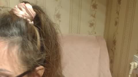 say meow and send tip  online show from 16, 11, 2025