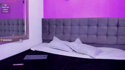 Snapshot of candypoppyy77 chatting on 3, 10, 2025 Candypoppyy77 online show from 3, 10, 2025