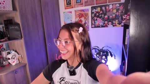 Camilla online show from 13, 2, 2025