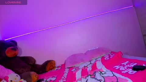 Onika   instagram   canndy888  online show from 1, 2, 2025