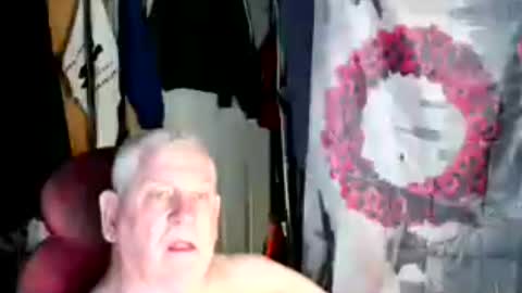 canoelicker69 online show from 24, 6, 2026