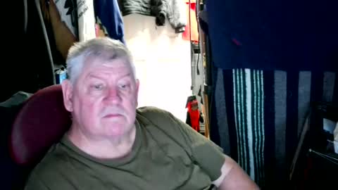canoelicker69 online show from 13, 7, 2026