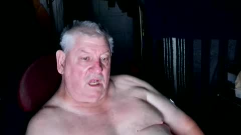 canoelicker69 online show from 14, 7, 2026