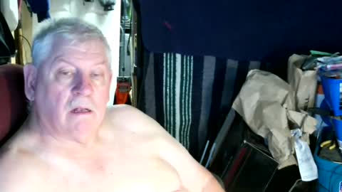 canoelicker69 online show from 22, 7, 2026