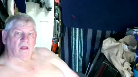 canoelicker69 online show from 25, 7, 2026