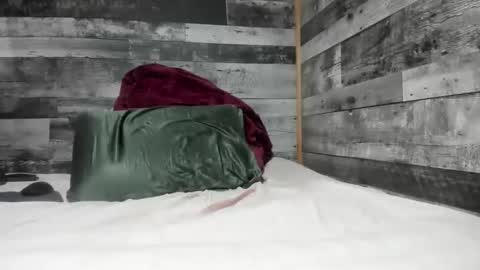 canuk1983 online show from 15, 3, 2026