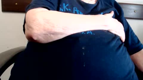 Snapshot of capitanfuturo44 chatting on 9, 6, 2026 Cinzia ex regina online show from 9, 6, 2026