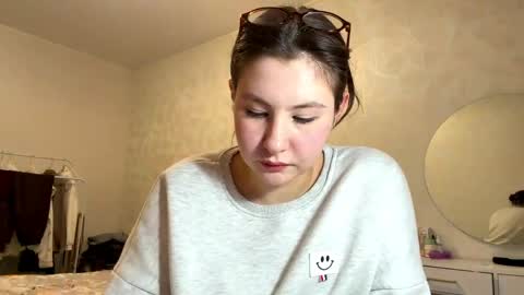 May online show from 9, 4, 2026